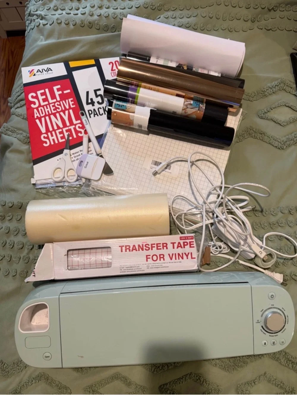 Cricut air 2 and accessories